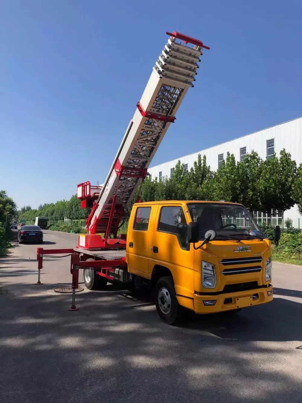 当阳附近的云梯车出租服务：轻松解决高空作业需求